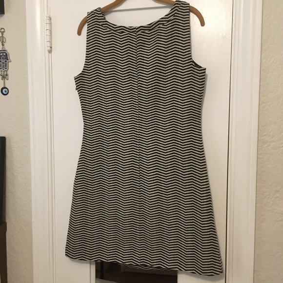 Ben Sherman Mod Retro Shift Chevron Dress - Picture 2 of 7